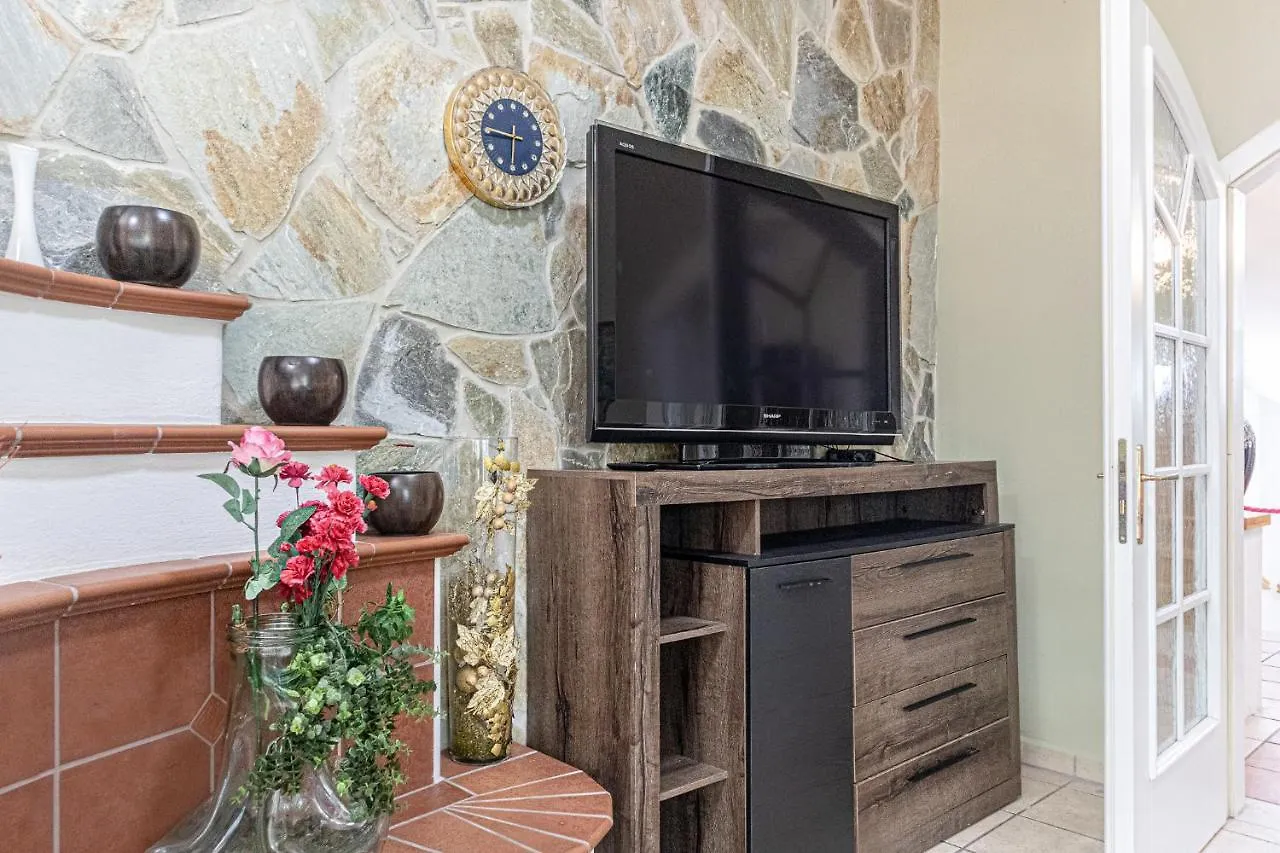 Exquisite Shared Villa - Your Private Room In This Beautiful Home Wiedeń Austria
