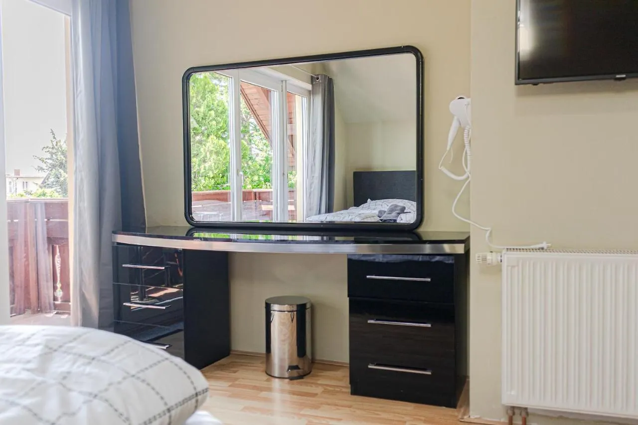 Exquisite Shared Villa - Your Private Room In This Beautiful Home Wiedeń