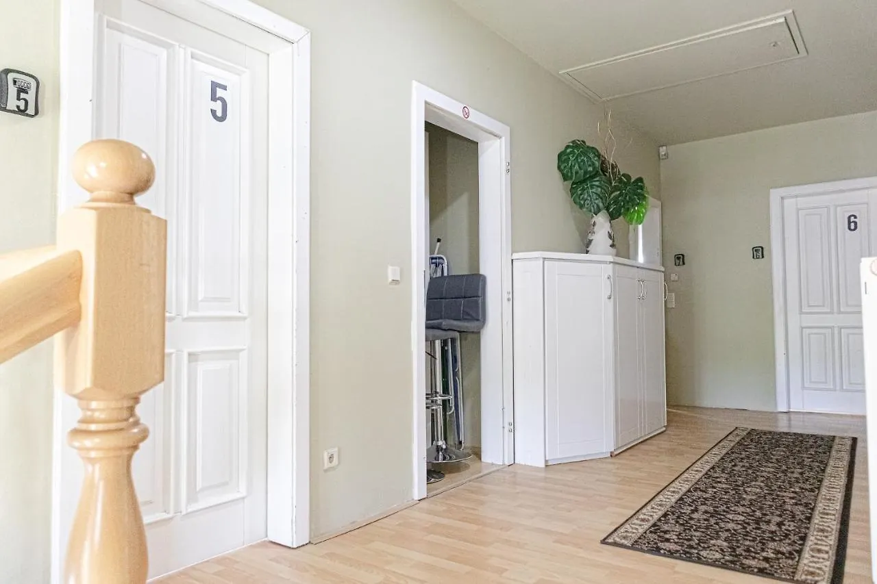 Exquisite Shared Villa - Your Private Room In This Beautiful Home Wiedeń 0*,  Austria