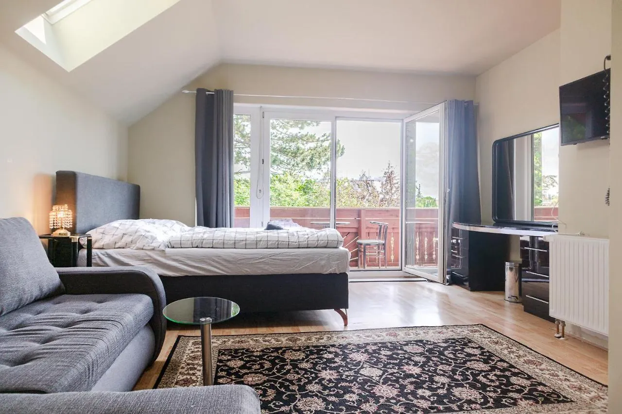 Exquisite Shared Villa - Your Private Room In This Beautiful Home Wiedeń