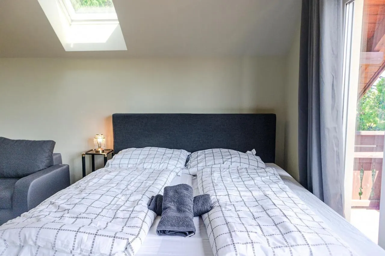 Apartament Exquisite Shared Villa - Your Private Room In This Beautiful Home Wiedeń