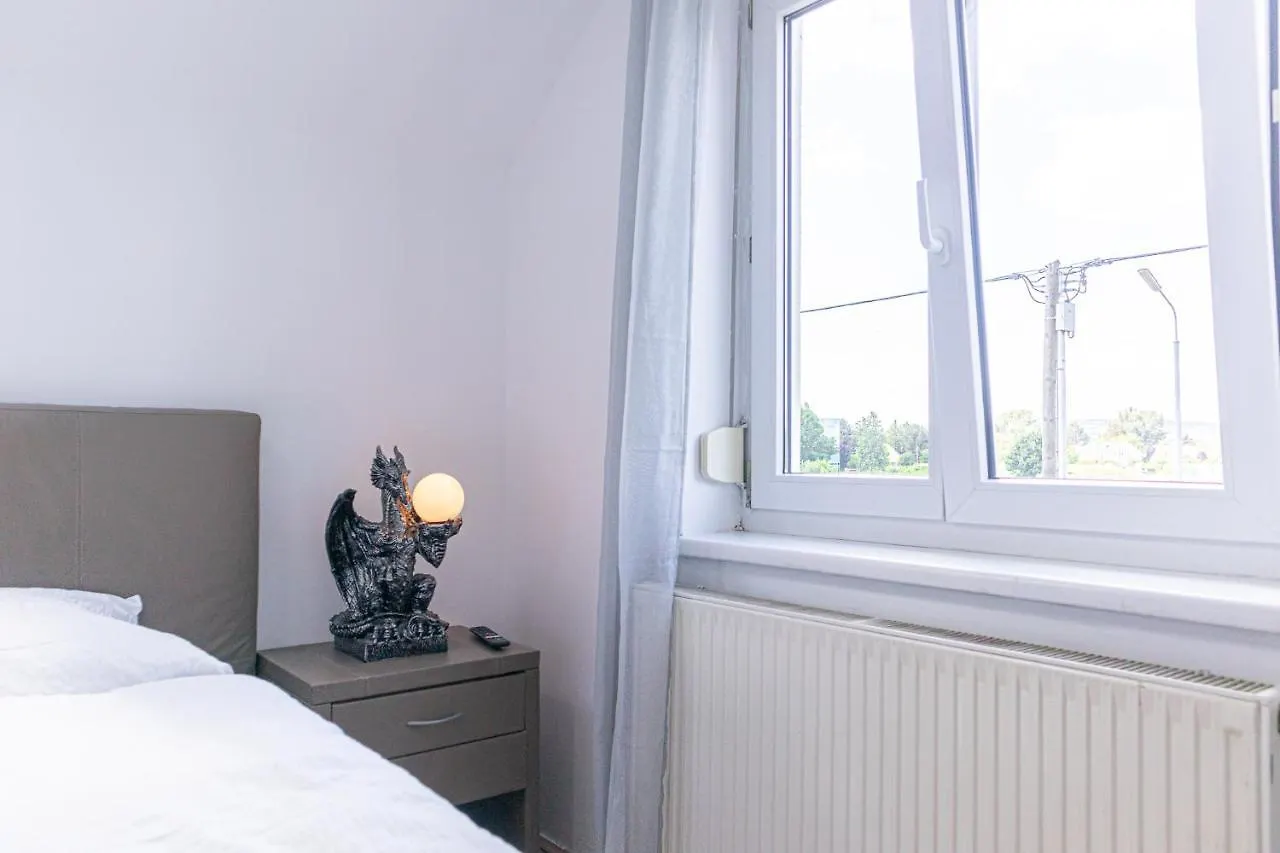 Exquisite Shared Villa - Your Private Room In This Beautiful Home Viena