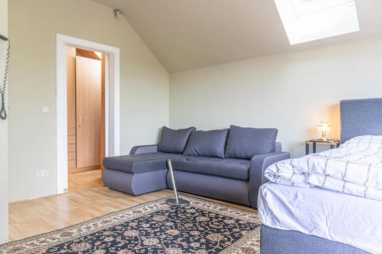 Exquisite Shared Villa - Your Private Room In This Beautiful Home Wiedeń Austria