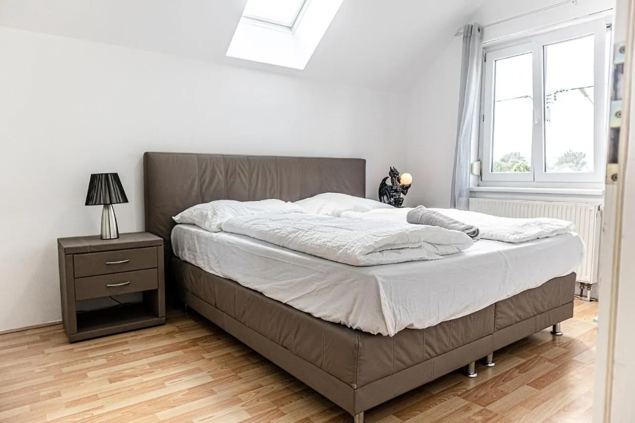 Exquisite Shared Villa - Your Private Room In This Beautiful Home Viena