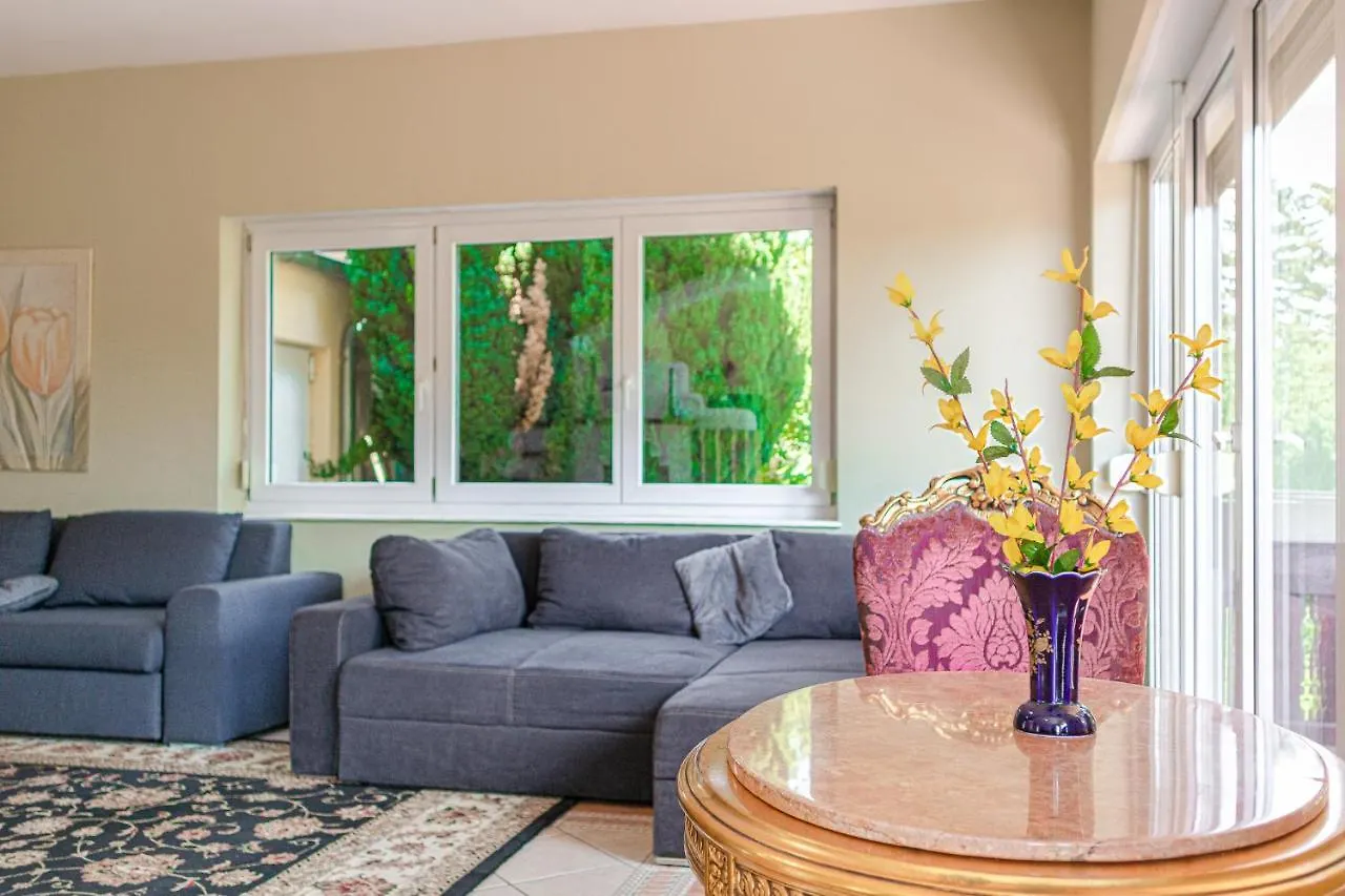 Διαμέρισμα Exquisite Shared Villa - Your Private Room In This Beautiful Home Βιέννη